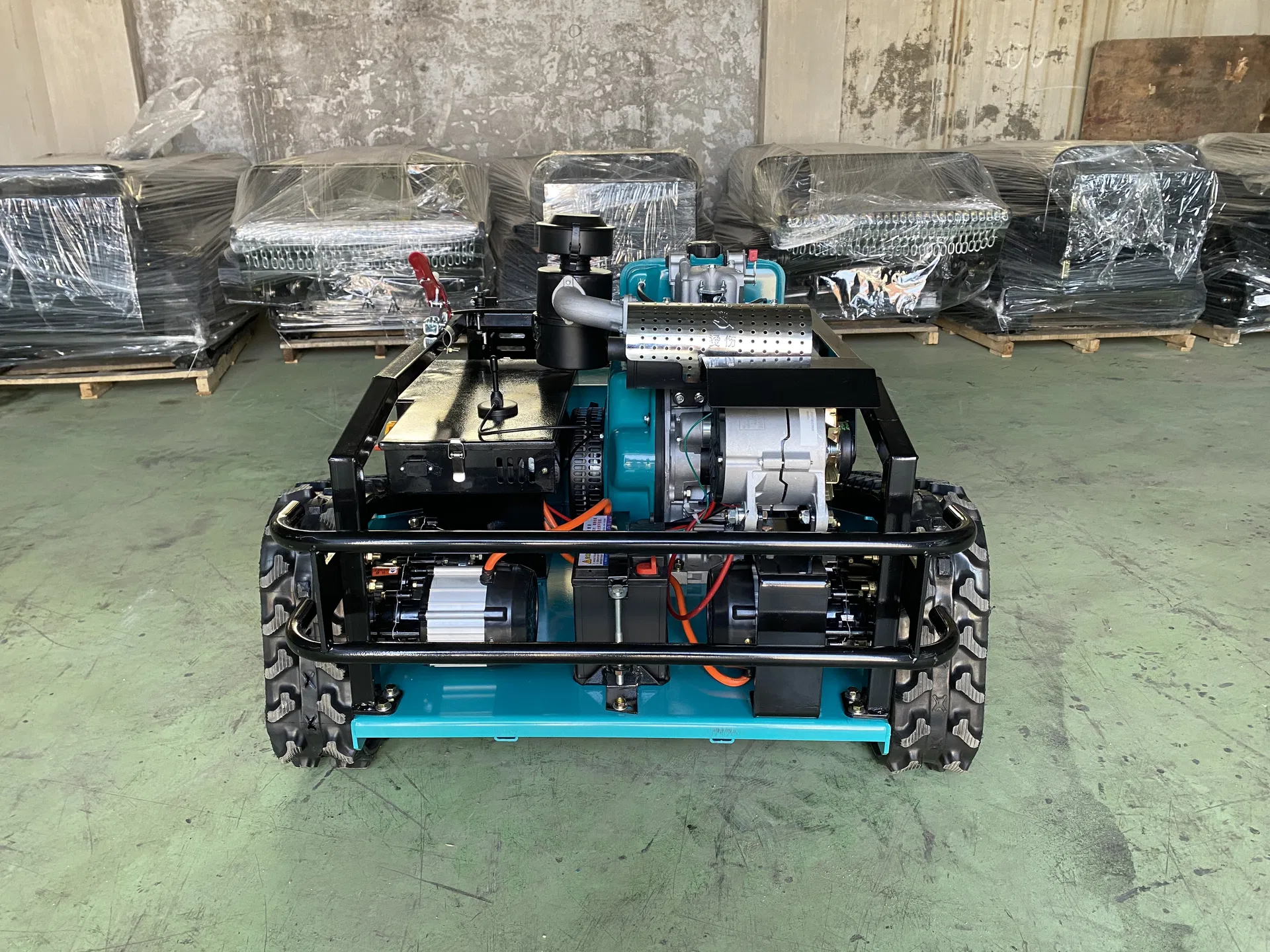 Upgraded Gasoline Lawn Care Machine for Efficient Grass Cutting Detail 1