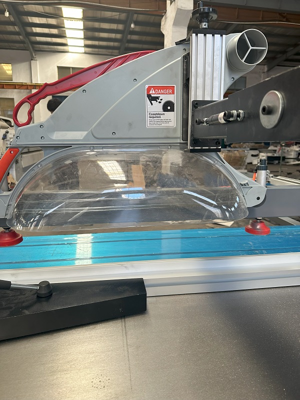 Dust cover