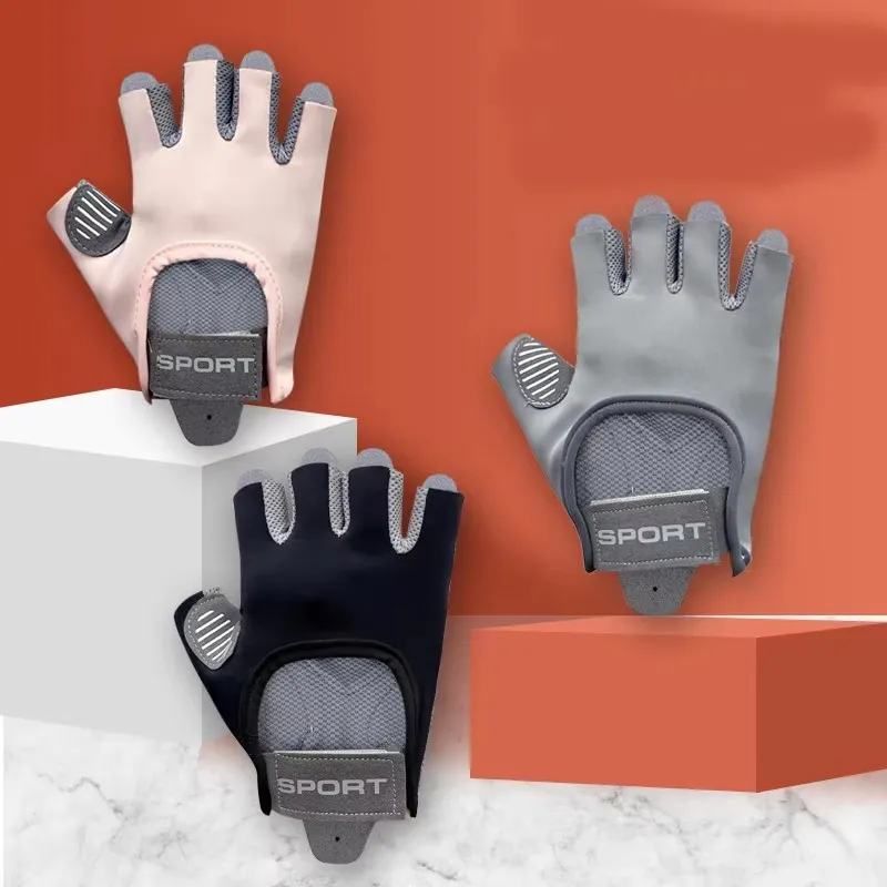 Sports Gloves View 5