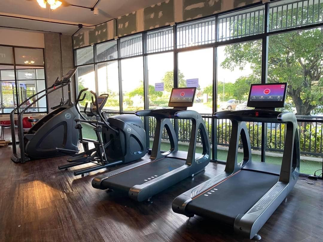 Commercial Touch Screen Treadmill for Gym Use Luxury Cardio Machines