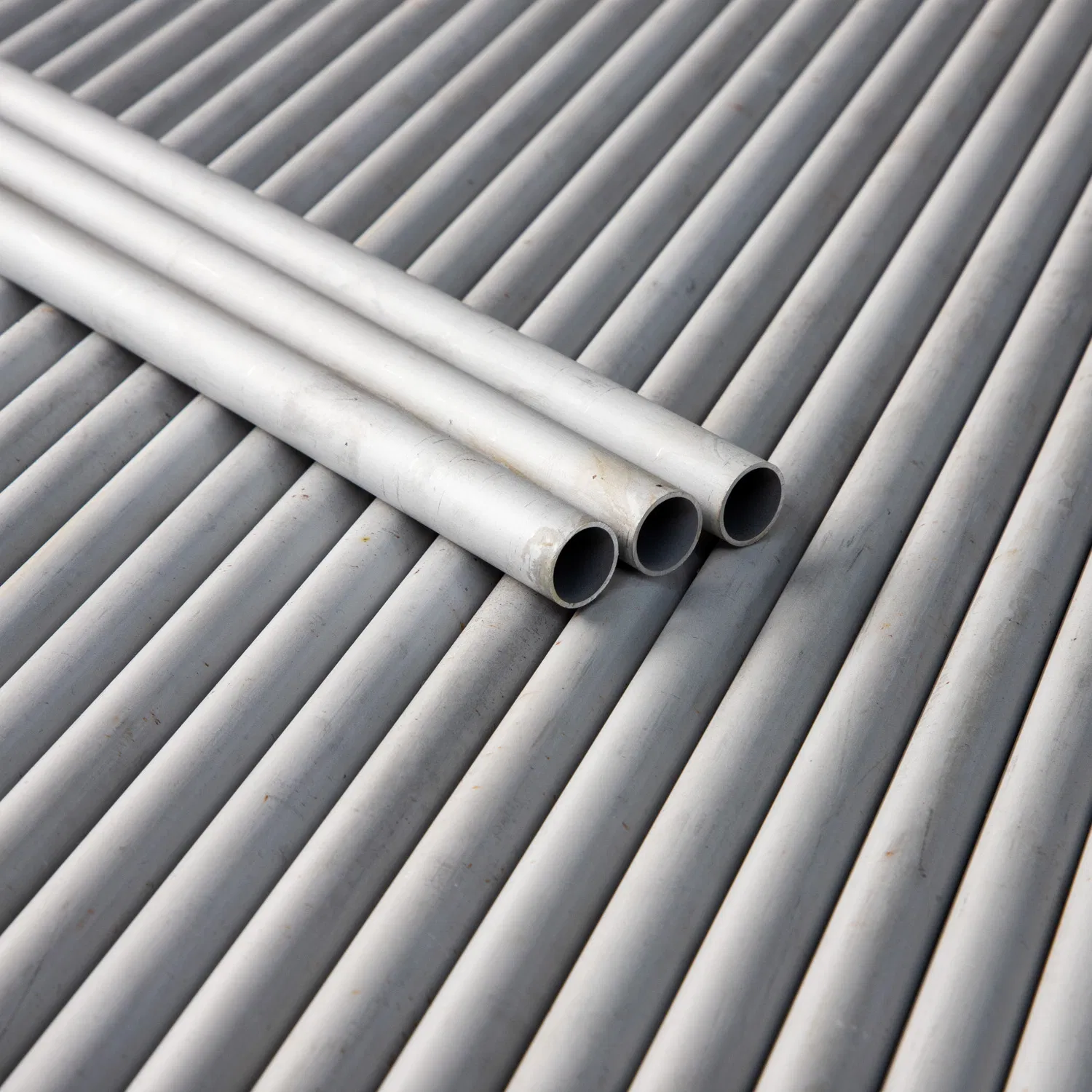 High Corrosion Resistance ASTM A312/A213/A269 304/304L/316L/310/347 Stainless Steel Tube for Industry Use