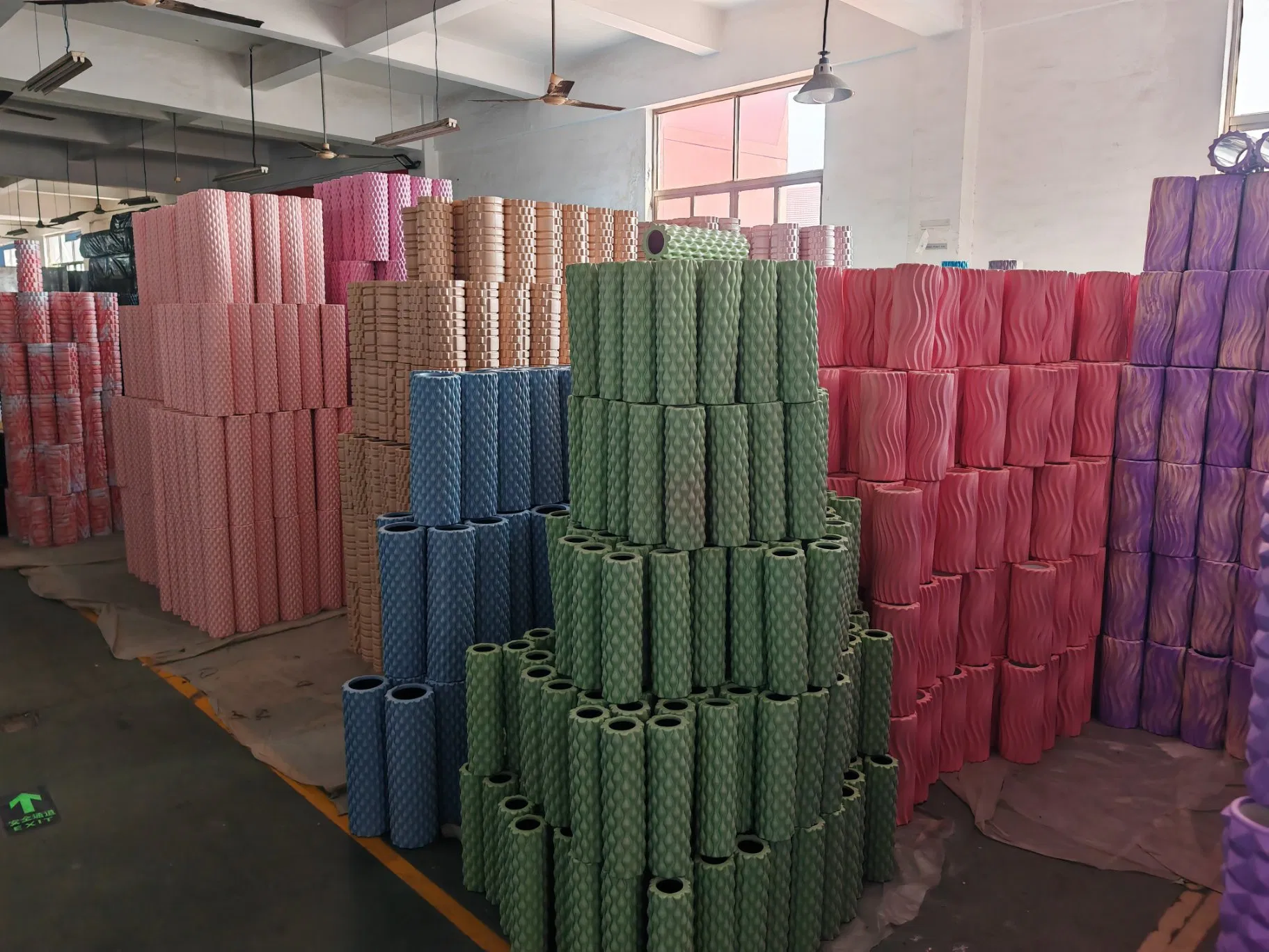 Wholesale High Quality Fashion Colorful Foam Yoga Roller Muscle Message Fitness Body EVA Gym Yoga Foam Roller