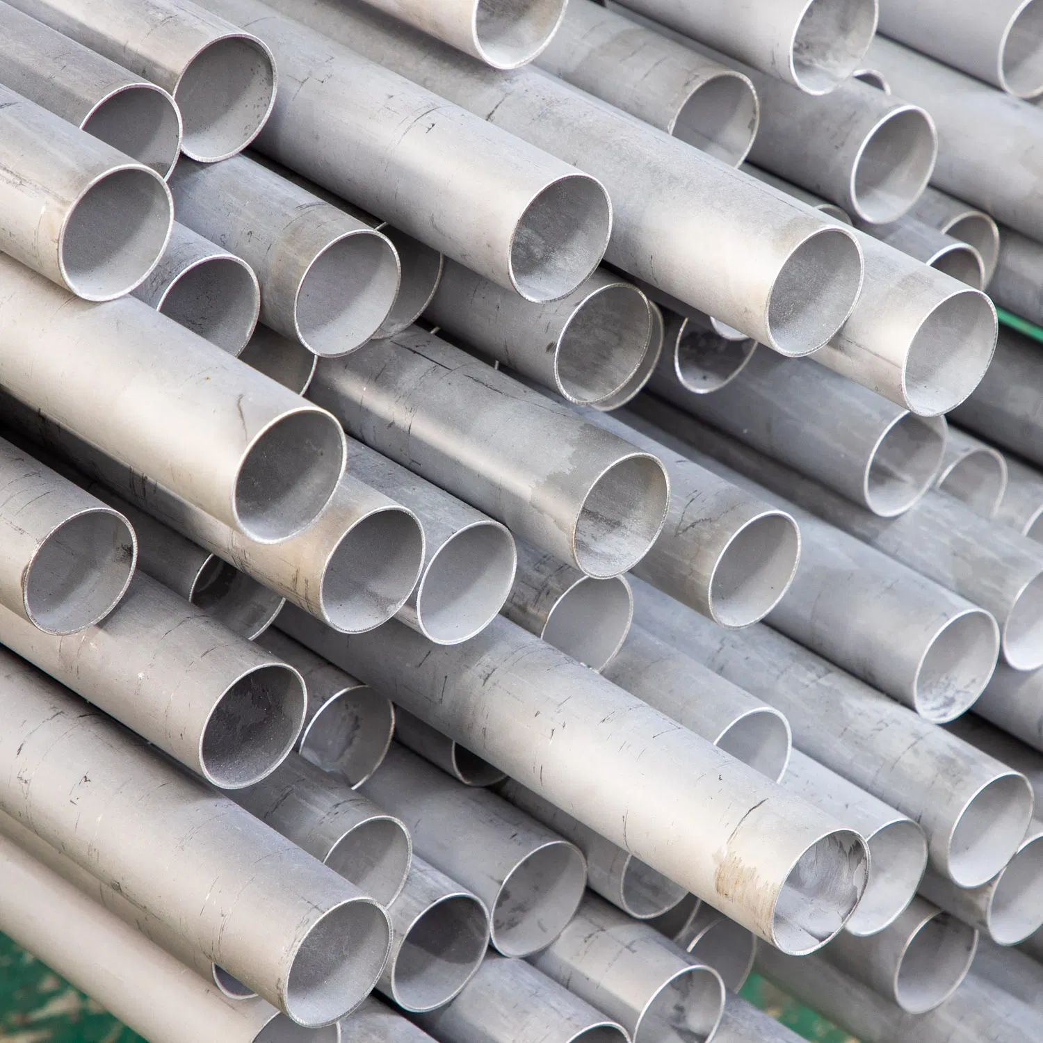High Corrosion Resistance ASTM A312/A213/A269 304/304L/316L/310/347 Stainless Steel Tube for Industry Use