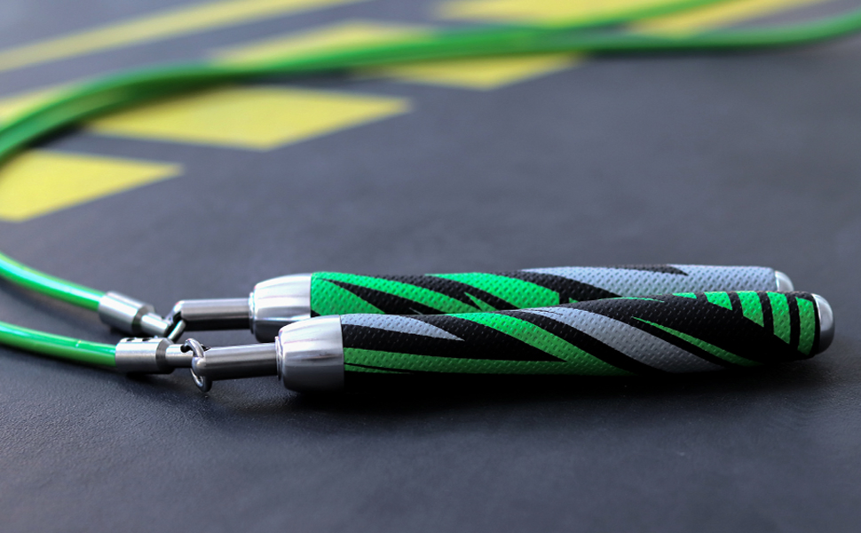 Hot Selling Wholesale Sporting Goods Home Gym Equipment Sport Home Fitness Product Equipment Leather Handles Non-Slip Jump Skipping Rope