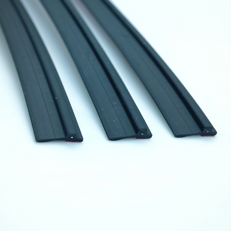 OEM Adhesive Rubber Seal Strip for Automative Trunk Door