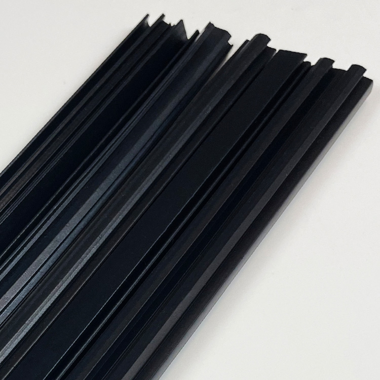 Profession Factory Making Car Roof EPDM Rubber Extruded Silicone Rubber Seal Strip