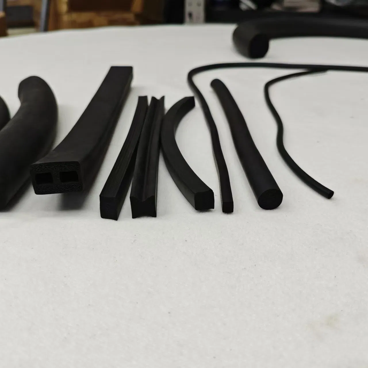 Customized EPDM Automotive Weather Stripping