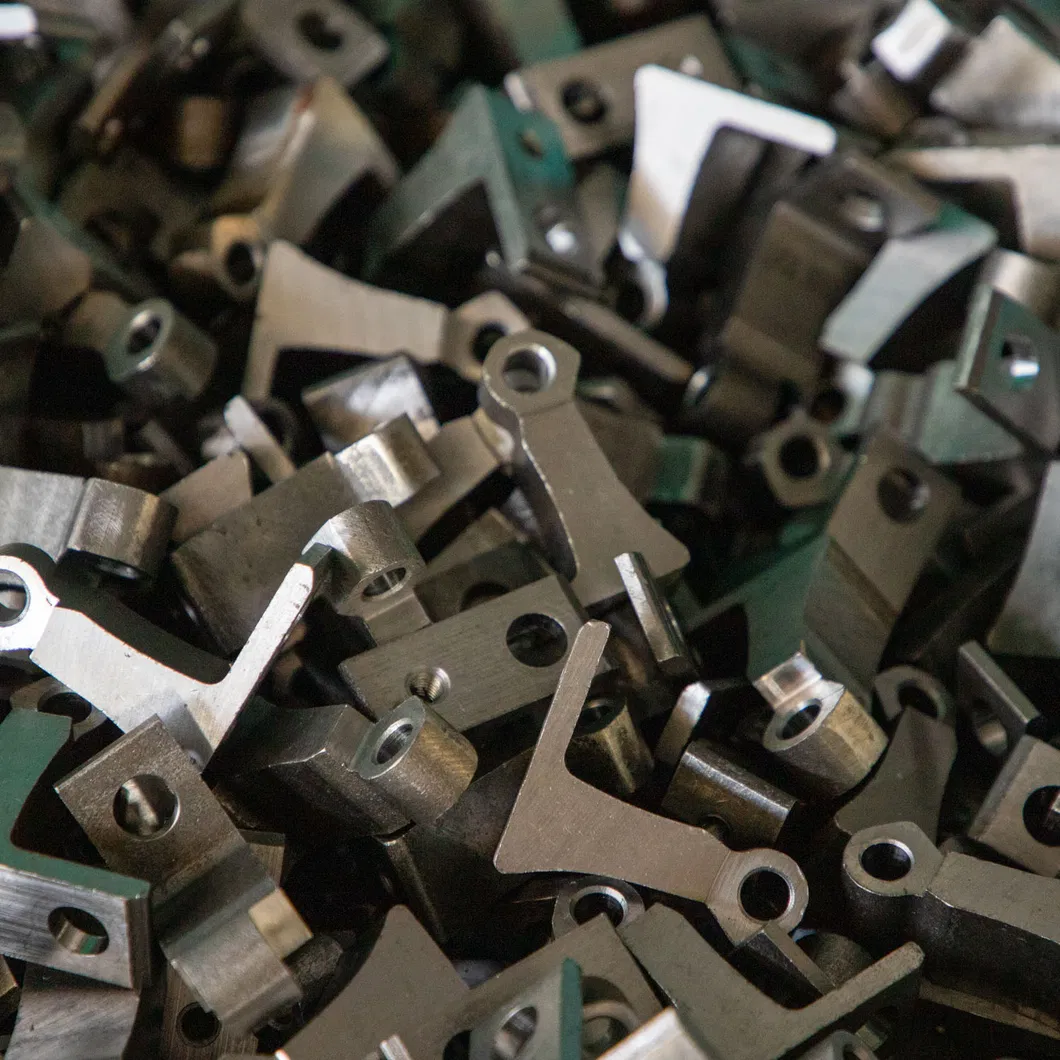 Heavy-Duty Door Hinge 4