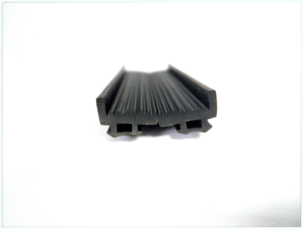 Factory EPDM Rubber Strip for Solar Roof Mounting