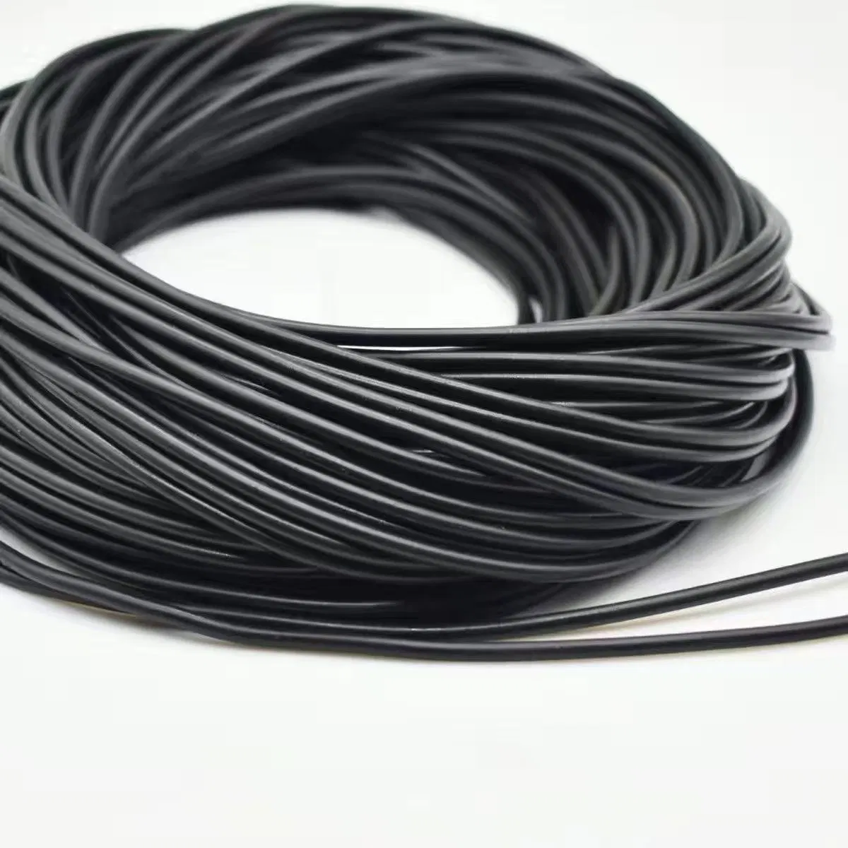 Premium Round Extruded Sponge Rubber Sealing Silicone Foam Seal Strip for Automotive &amp; Construction