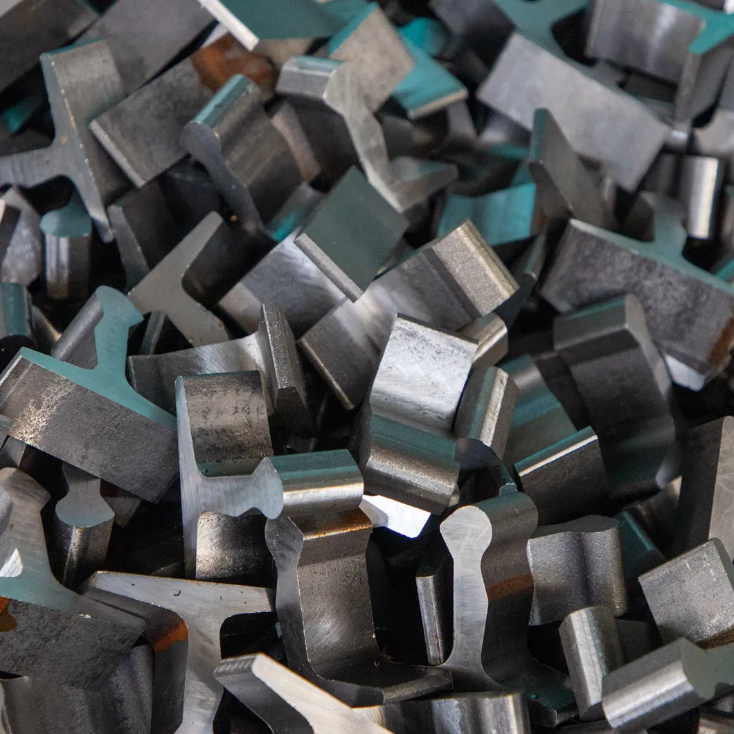 Heavy-Duty Door Hinge 5