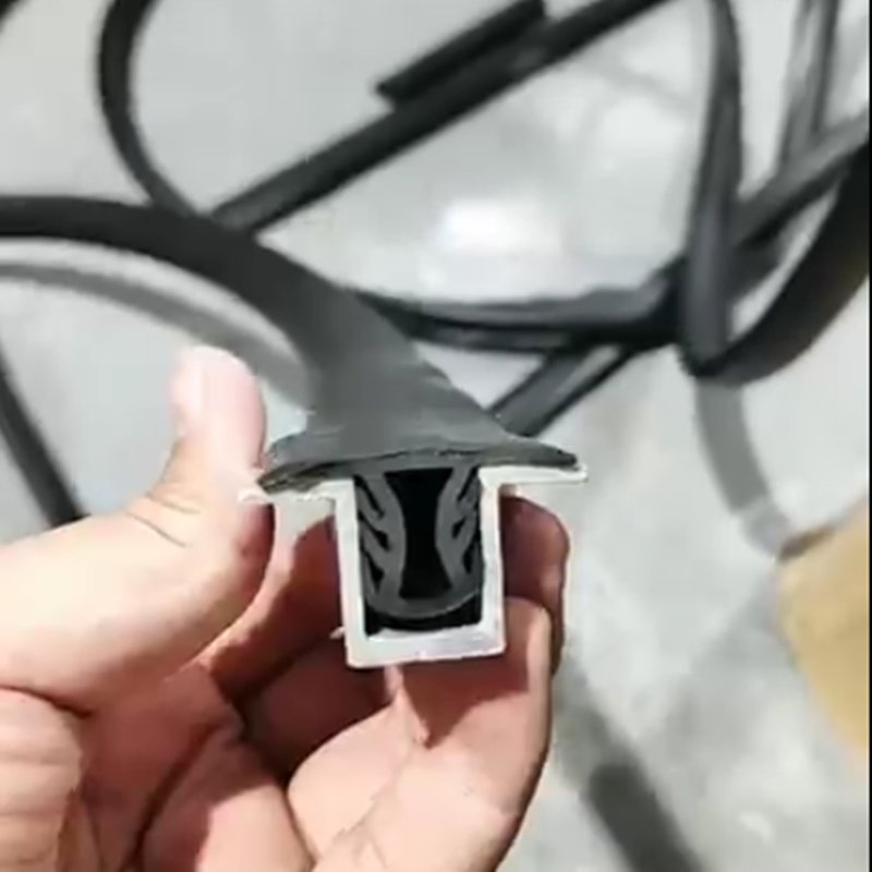 Car Door Window Weatherstrip Automotive EPDM Rubber Seals Windscreen Sealing Strip