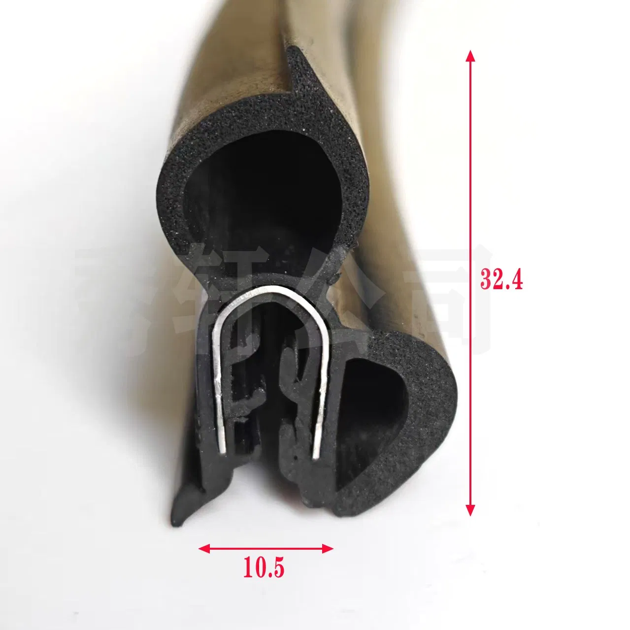 Made in China Waterproof Windproof Car Sunroof Top Rubber Seal Strip