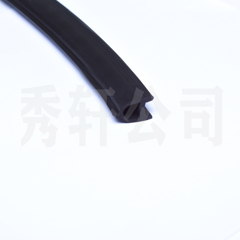 High-Quality Automotive Sealing Strip Strict Material Selection Customized as Required
