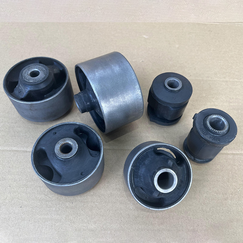 Wholesale High Quality Car Suspension Part Engine Mounting Rubber Metal Control Arm Front Rear Lower Suspension Bushing for Toyota Nissan Mitsubishi