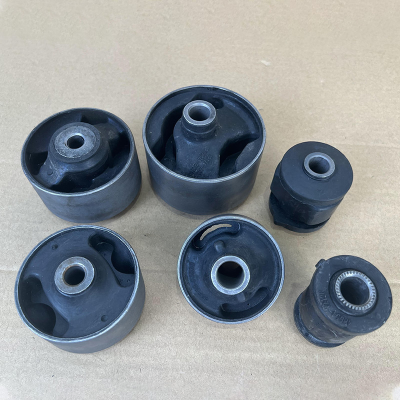 Wholesale High Quality Car Suspension Part Engine Mounting Rubber Metal Control Arm Front Rear Lower Suspension Bushing for Toyota Nissan Mitsubishi