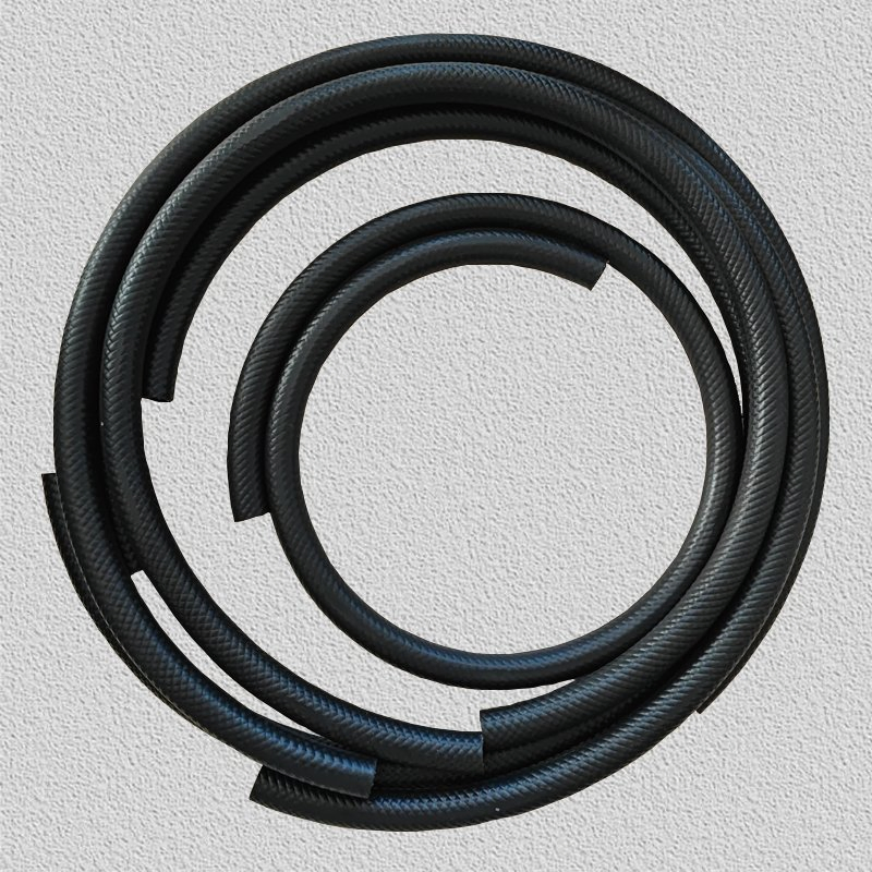 EPDM Rubber Hose with Polyester Braided Reinforcement for Automotive Cooling Systems