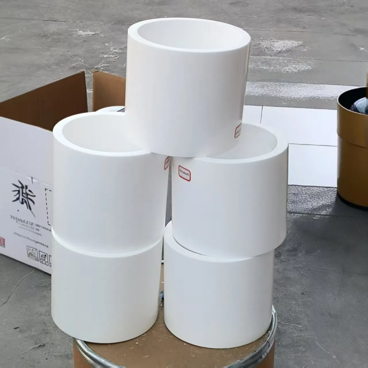 High-Performance White or Black PTFE Tubing for Industrial Fluid Transfer Needs