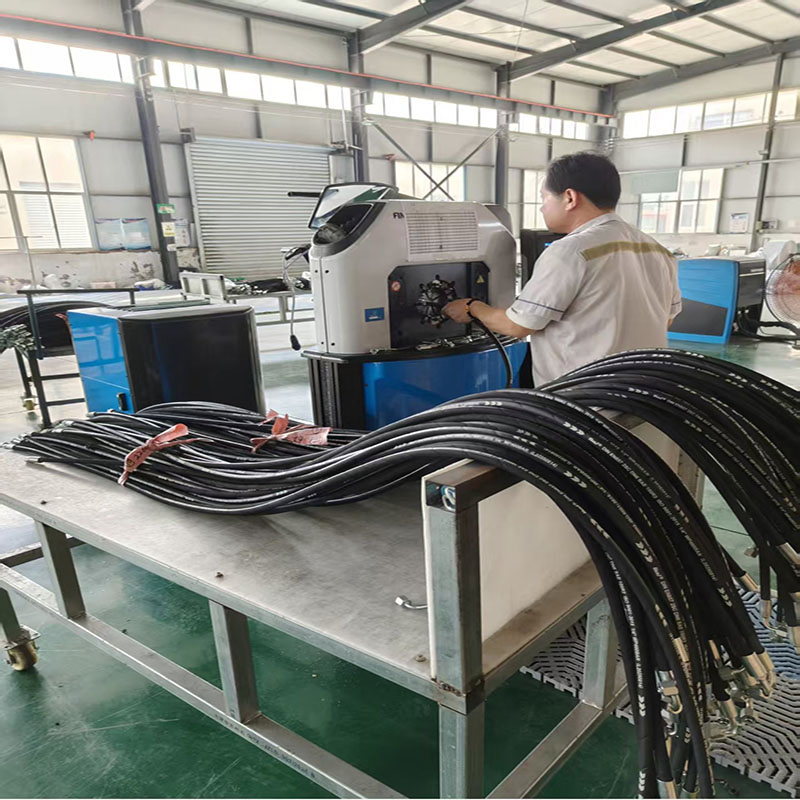 High Pressure Custom Hydraulic Hose Assembly SAE 100 R2at 1/4"-1" with NPT Fittings, Huaj Factory OEM Service