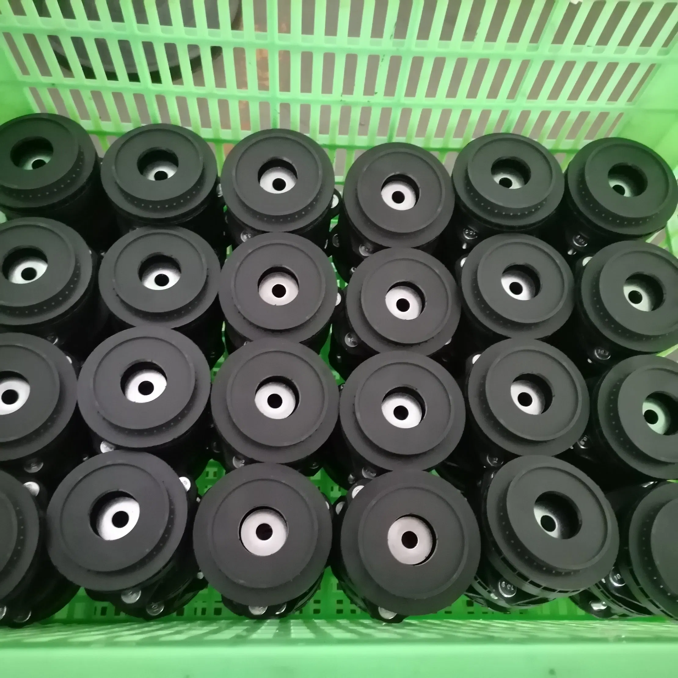 Automotive Parts Front Right Rubber Strut Mount 48603-33020 48603-33021 for Toyota