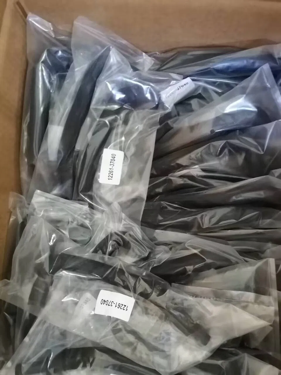 Customize Auto Parts Cooling System Radiator Water Pipe Hose 3875280582 Radiator Hose for Mercedes Benz Truck Hose