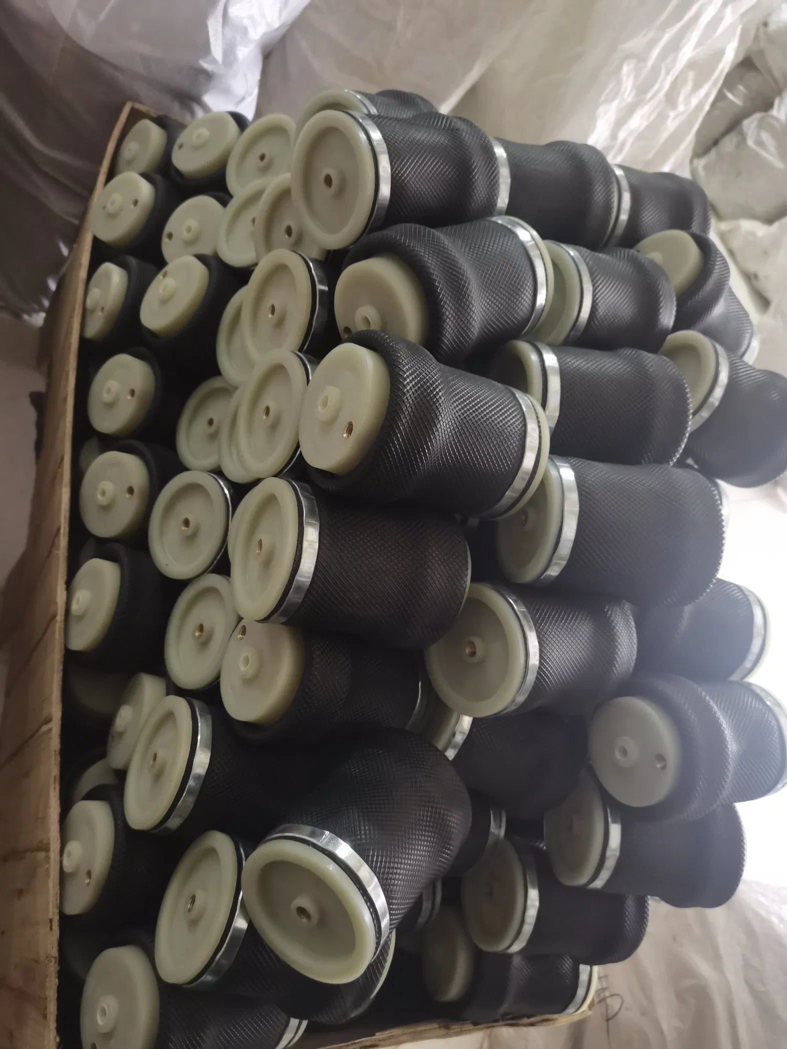 Durable Suspension Parts Shock Absorber Cabin Air Spring 20453256 CB0055