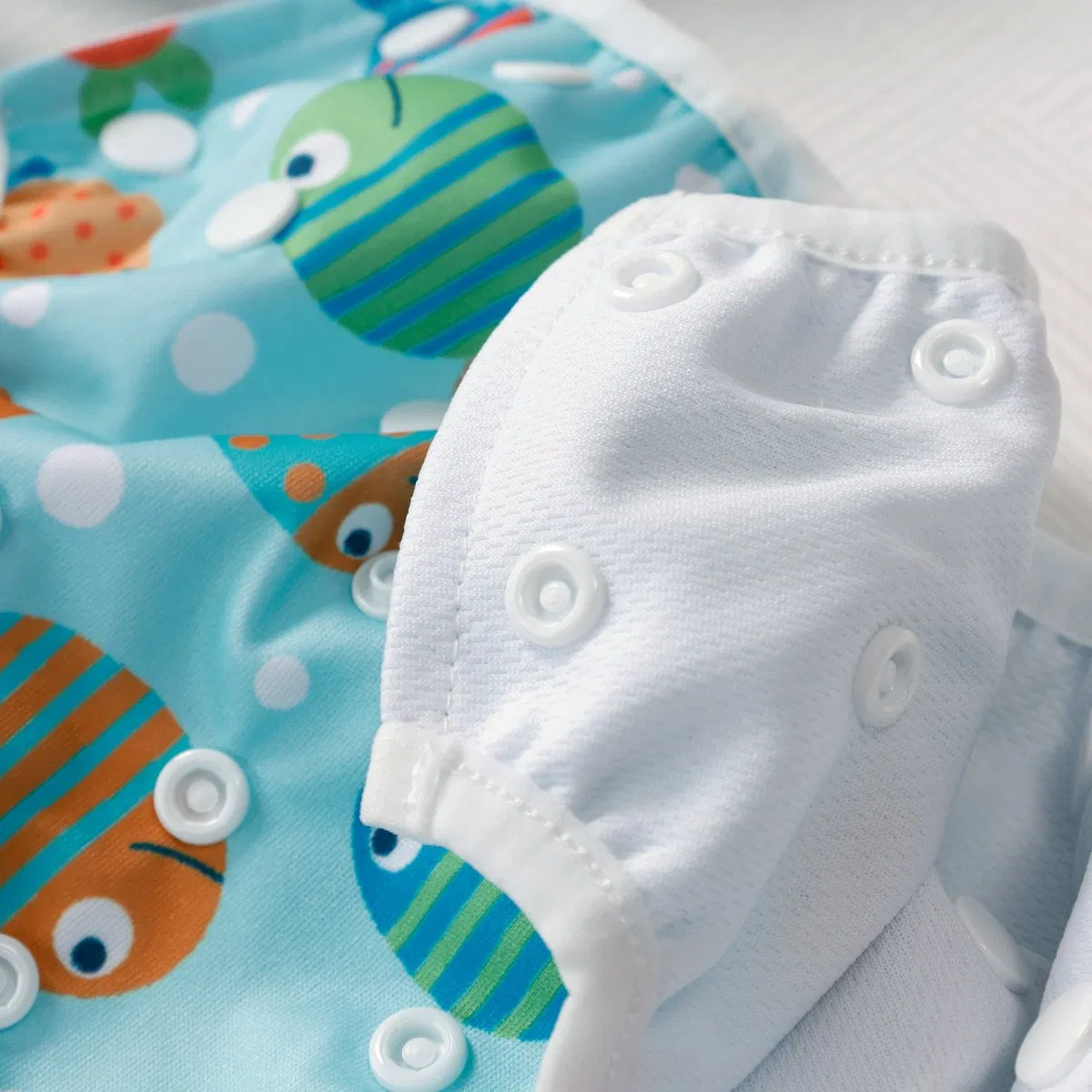 Cubierta de pañal reutilizable ecológica de talla única, pantalones de natación impresos suaves, ropa de baño para niños pequeños, pañal de tela lavable para bebés