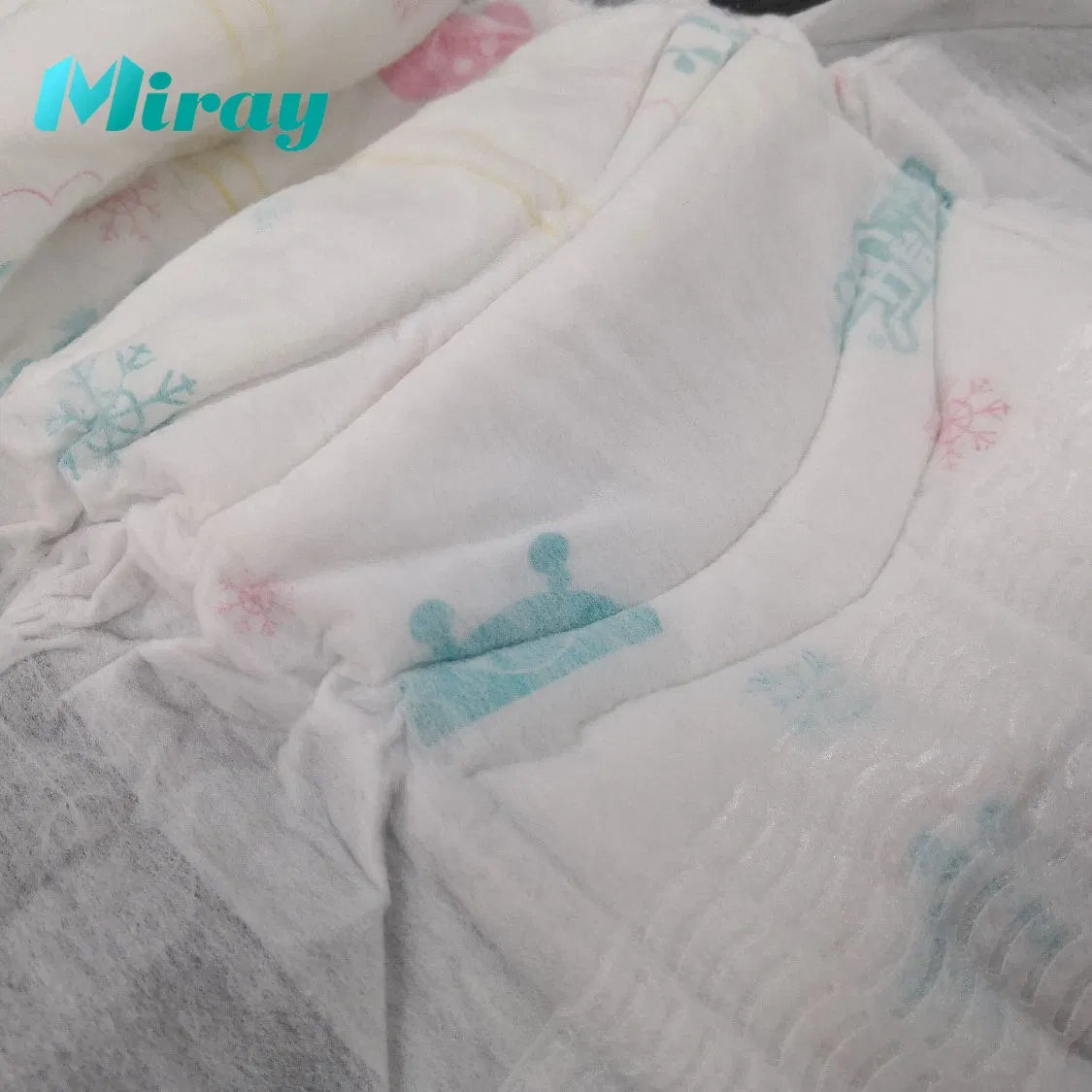 Pantalones desechables para bebés, pañales de natación para bebés, pañales de alta calidad, absorbentes desechables, impresiones lindas ofrecidas directamente por el fabricante
