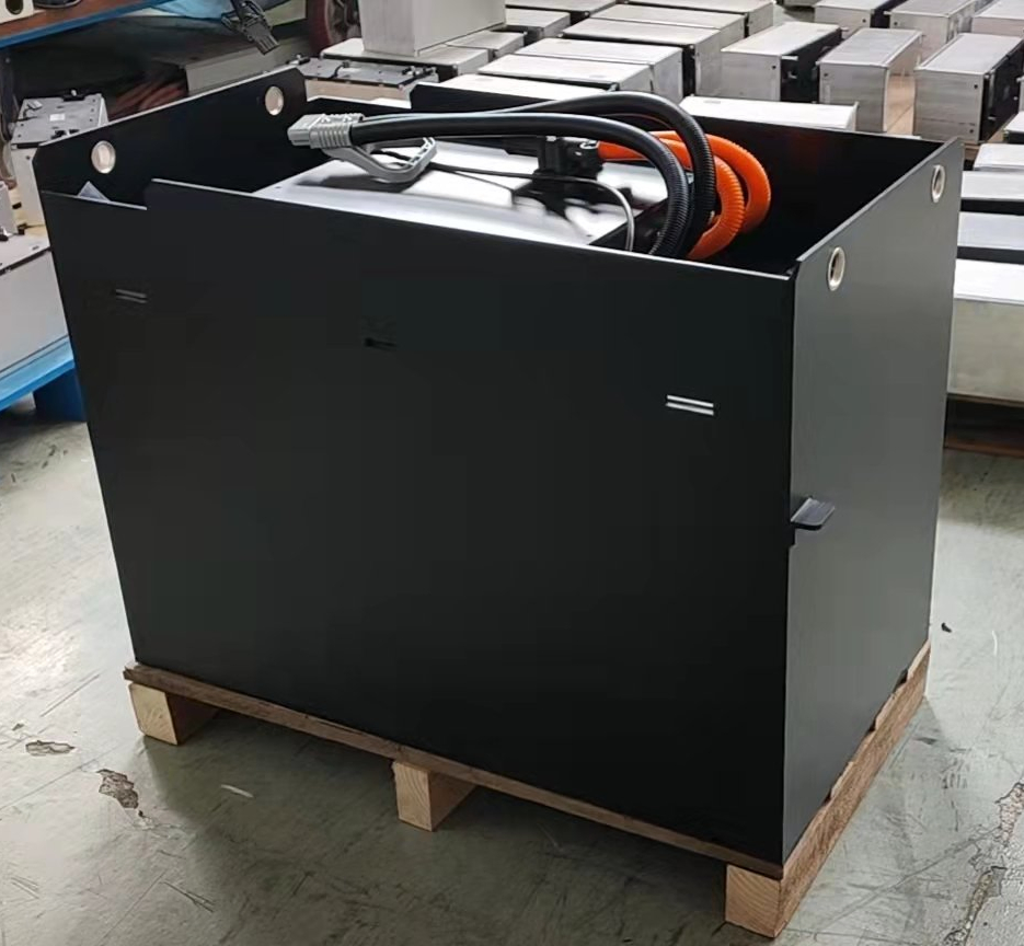 بطارية ليثيوم للرافعة الكهربائية عالية الجودة 51.2V 400ah LiFePO4 مع نظام إدارة البطارية