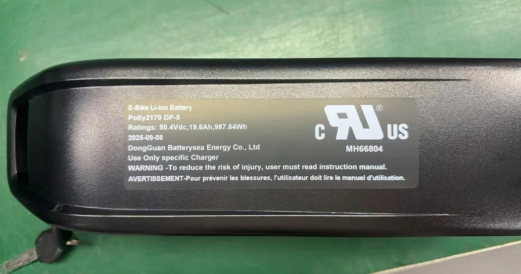 UL2271 معتمد 52V 20ah بطارية بولي للدراجة الكهربائية من سامسونج 21700 بطارية ليثيوم في أنبوب التوجيه مع 50A نظام إدارة البطارية للدراجة الكهربائية والدراجة الكهربائية 52V بطارية عالية القوة