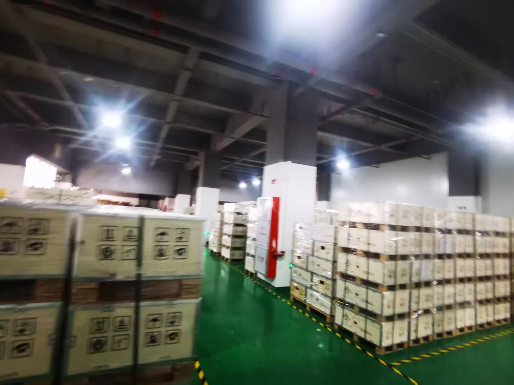 بطارية احتياطية 25.6V 100ah LiFePO4 ليثيوم شمسية دورة عميقة 2560kwh بطاريات تخزين الطاقة المثبتة على الحائط للمنزل