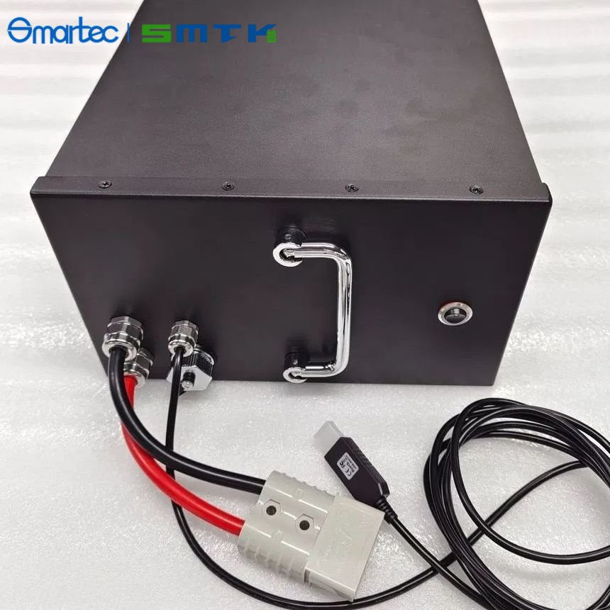 بطاريات ليثيوم عميقة الدورة ODM OEM LiFePO4 بطاريات 24V 25.6V 48V 60V 72V 20ah 30ah 50ah 70ah 80ah 100ah بطاريات روبوتات لآلات التنظيف الخارجية AMR AGV