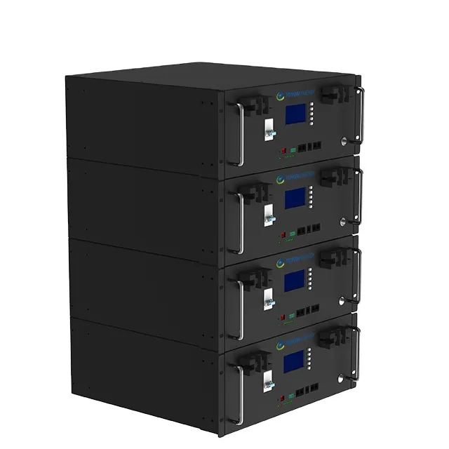 48V 51.2V 100ah 200ah خزانة بطارية ليثيوم أيون ذات سعة عالية مثبتة على الرف LiFePO4 لنظام الطاقة الشمسية
