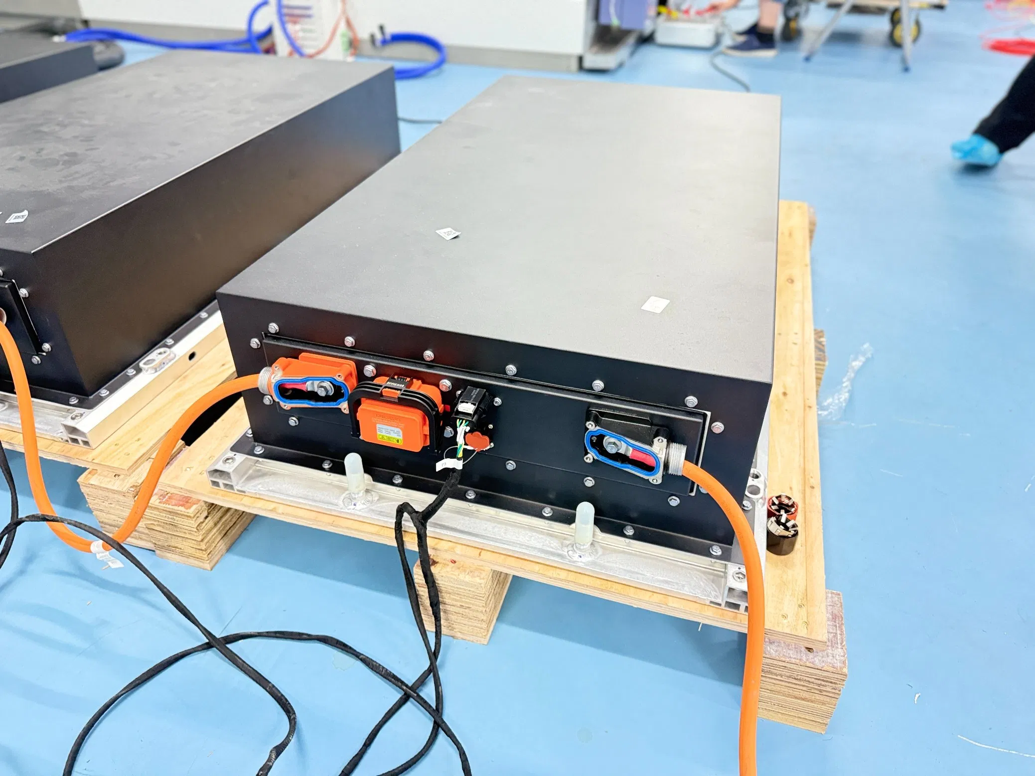 OEM عالي القدرة 96V 300V 400V 200ah 300ah بحري ليثيوم Battery-LiFePO4/Nmc, 5000+ دورات، مقاوم للمياه المالحة لقوارب الصيد Rib/الكهربائية