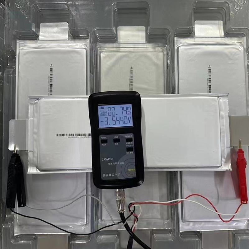 73ah 3.7V بطارية ليثيوم أيون حزمة كيس فائقة المتانة للاستخدام في السيارات الكهربائية والاستخدام البحري انظر أيضًا 29ah 32ah 53ah 58ah 66ah 76ah 78ah