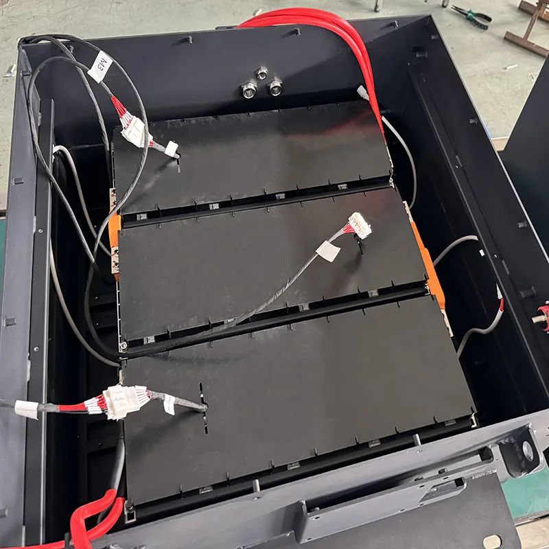 بطارية ليثيوم للرافعة الشوكية عالية الأمان 24V 48V 72V 80V 200ah 400ah 600ah