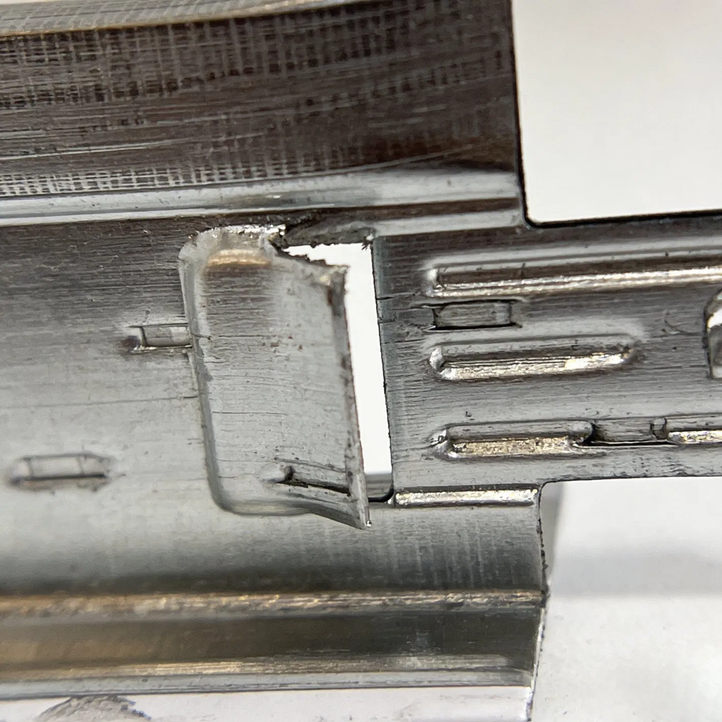 Premium Liansheng Ceiling T Grid System for Mineral Fiber Panels