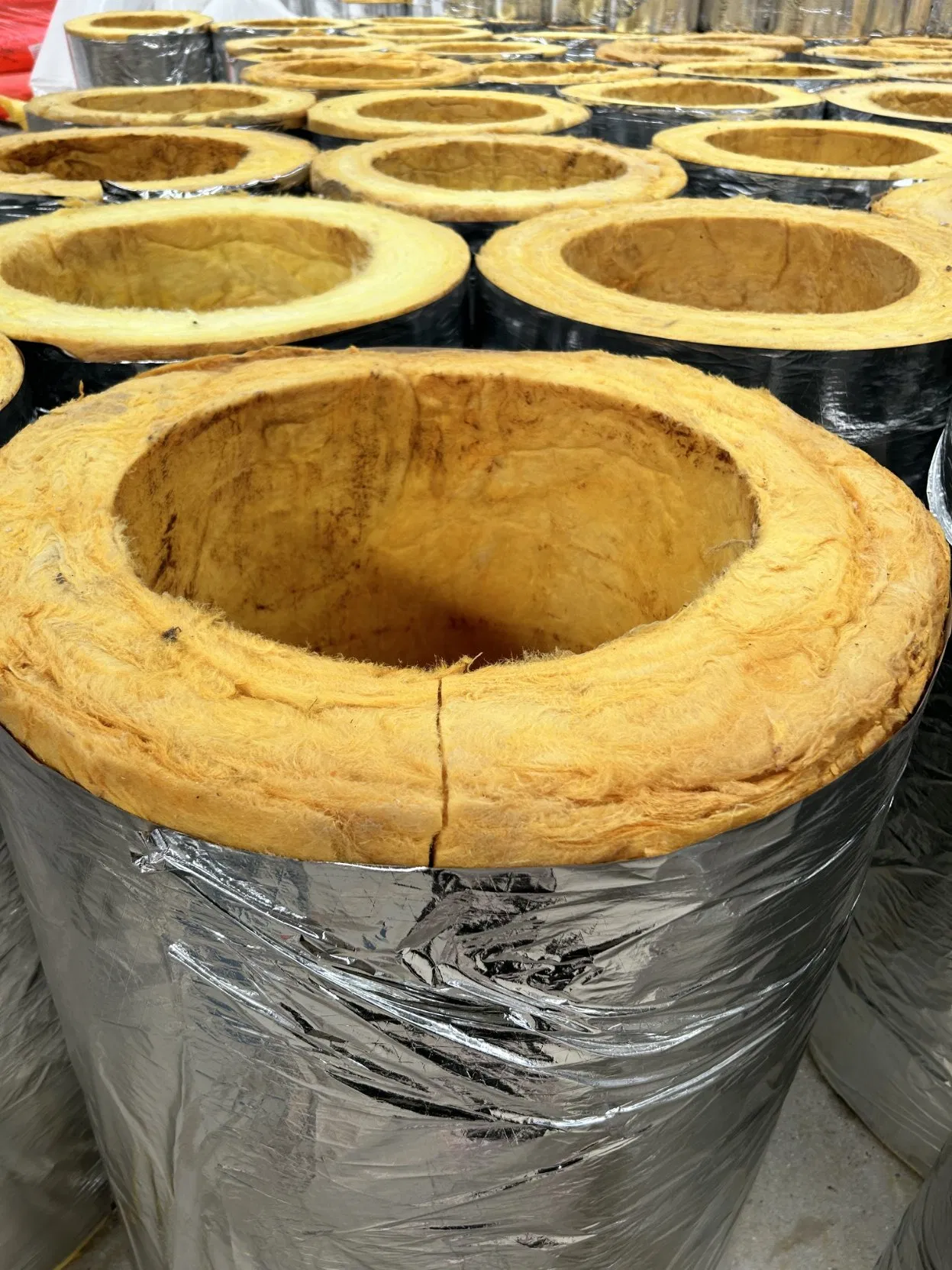 Glass Wool Tube Air Conditioning Duct Cold Insulation Material Insulated Glass Fiber