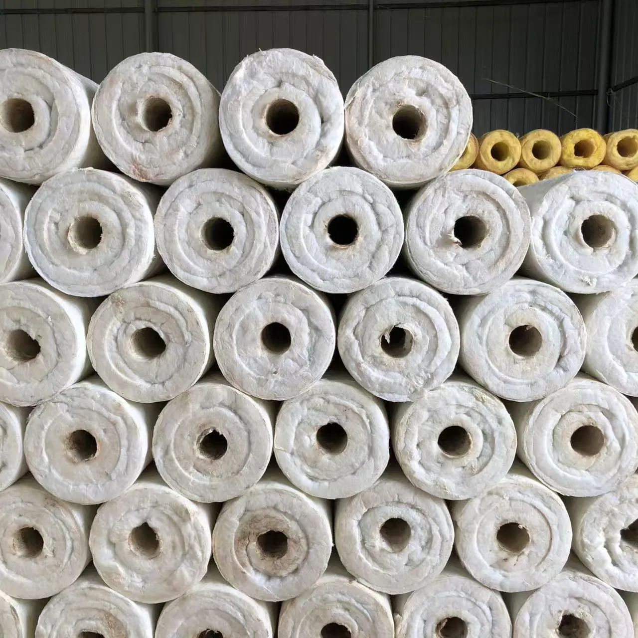 Durable Heat Insulation Material with Custom Orders for 1400°C Applications