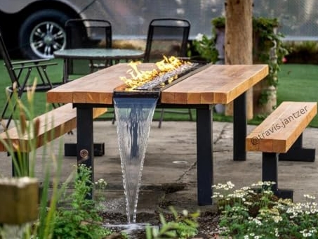 Non-Yellowing Clear Wood Finish for Interior Trim Preservation