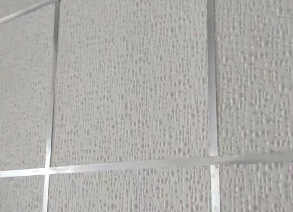 Heavy-Duty T-Bar for Ceiling and Wall Partition Systems