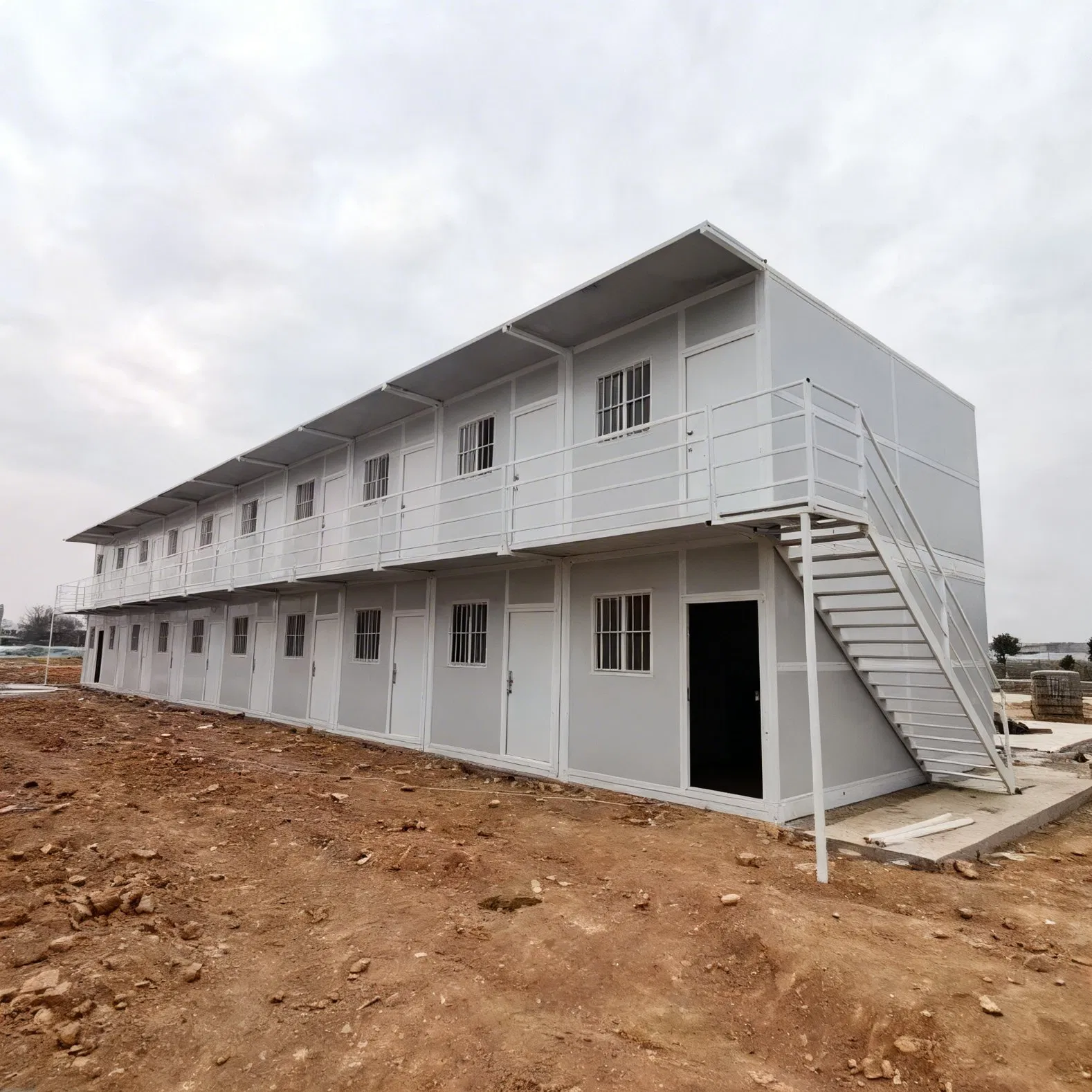 High-End Finishes Fully Equipped Interior Casa Contenedor De Oficina Elegantly Move-in Ready