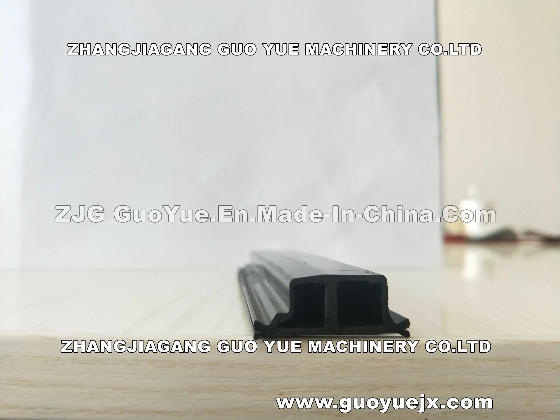 Insulation Material for Glass Curtain Wall