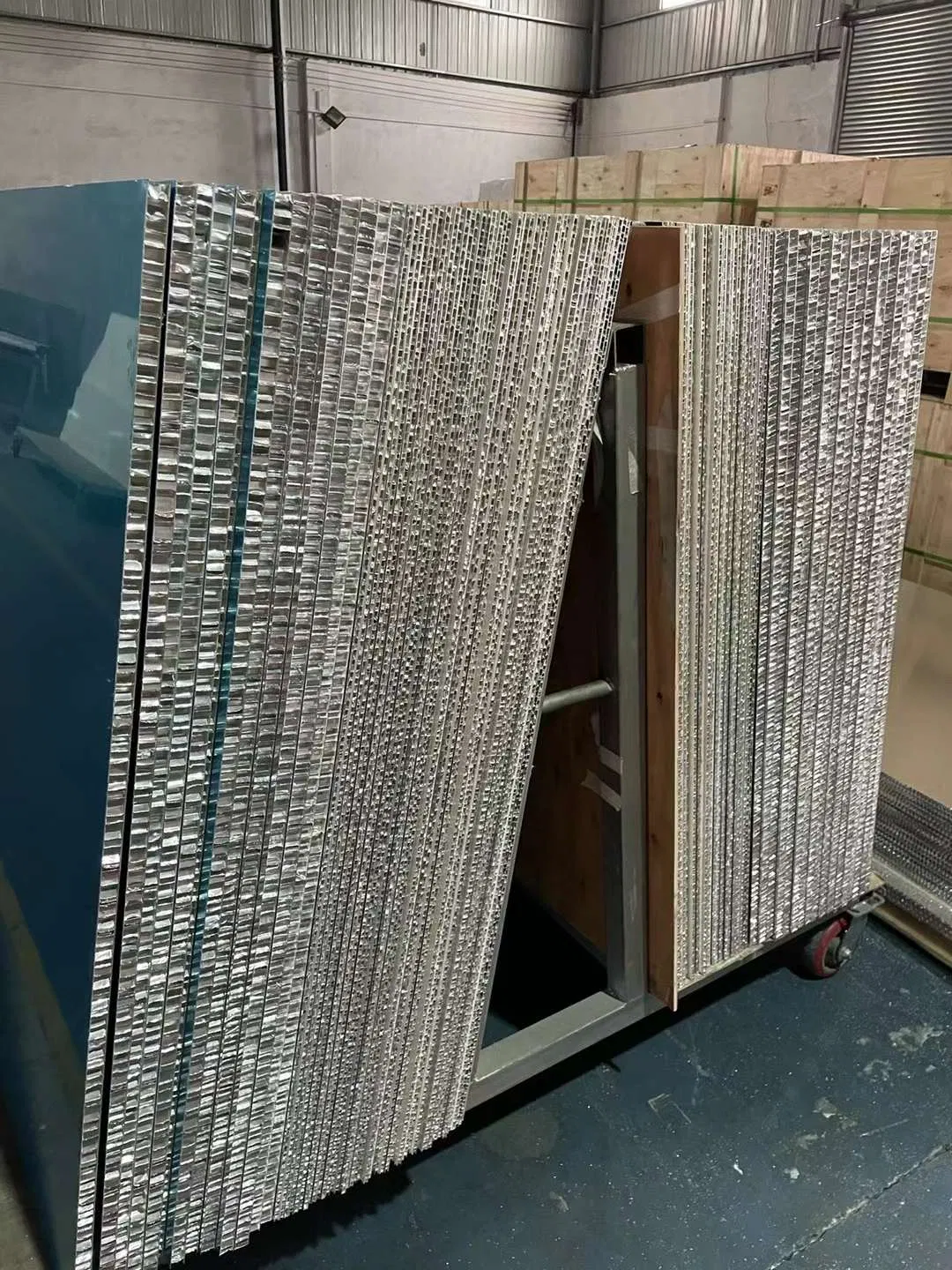 Curtain Wall Decorative Material with Stone Graine Aluminum Single Veneer