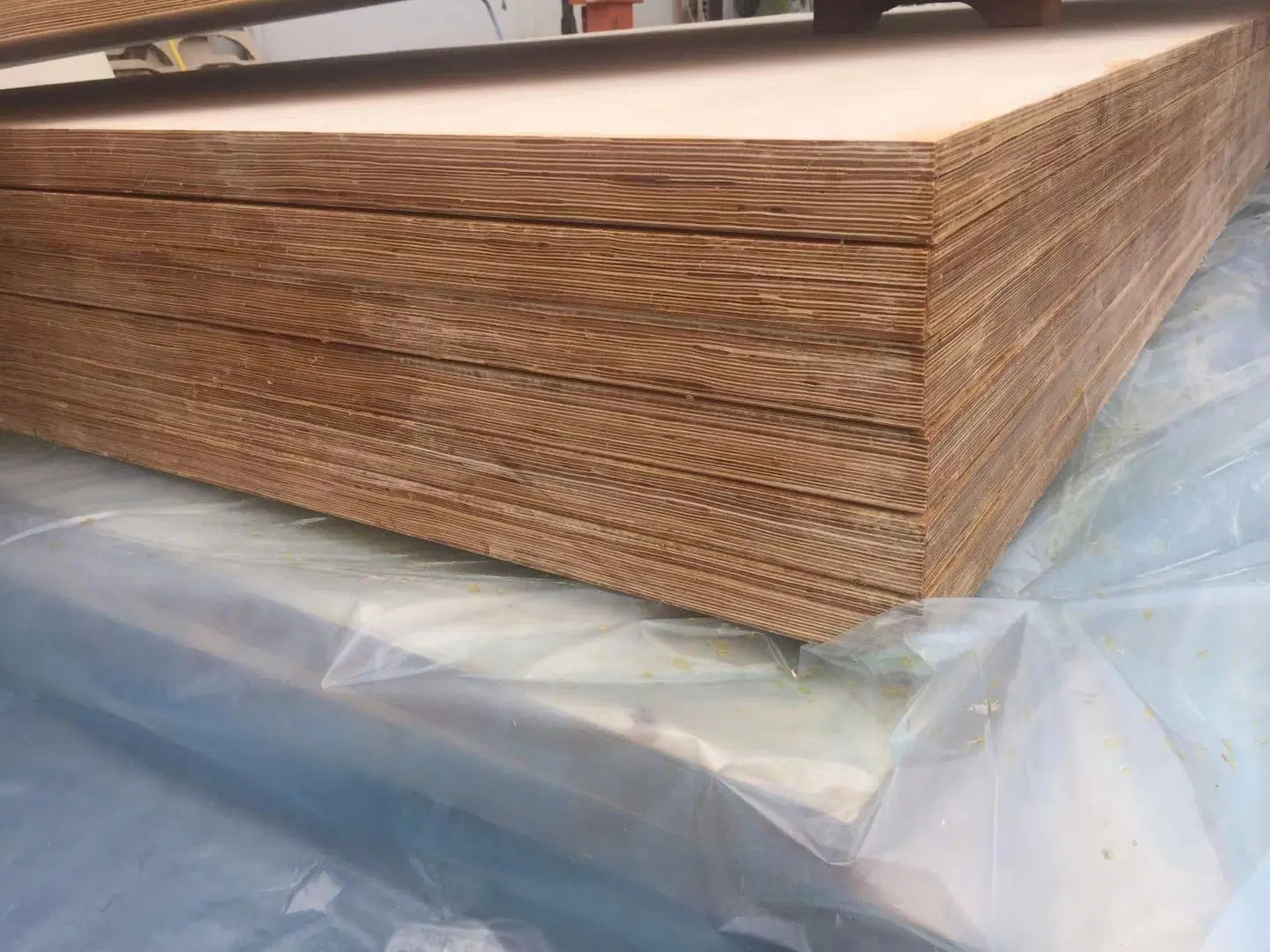 China Insulation Materials/Laminated Wood/Compressed Wood