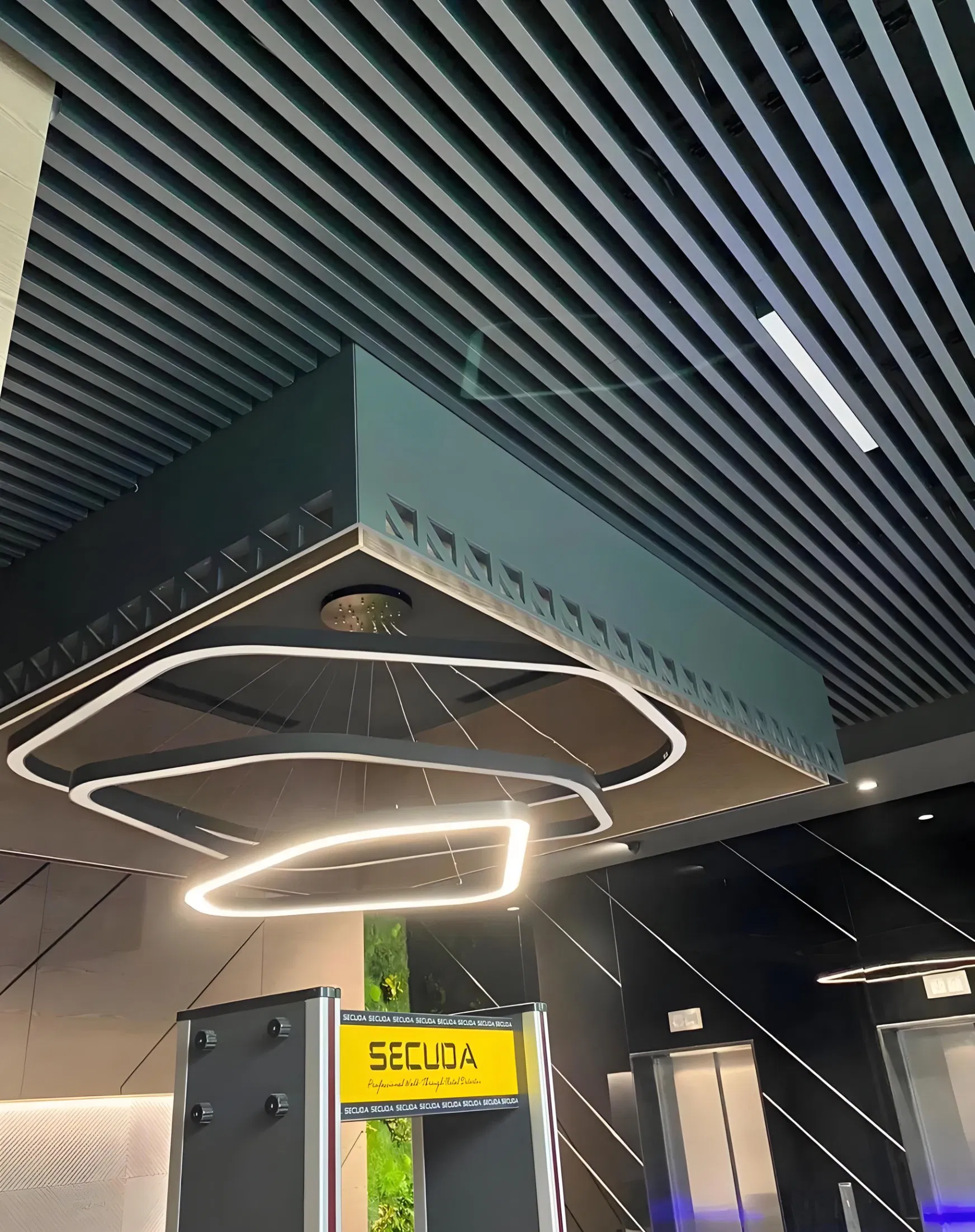 Affordable Aluminum Linear Baffle Ceiling System for Modern Spaces