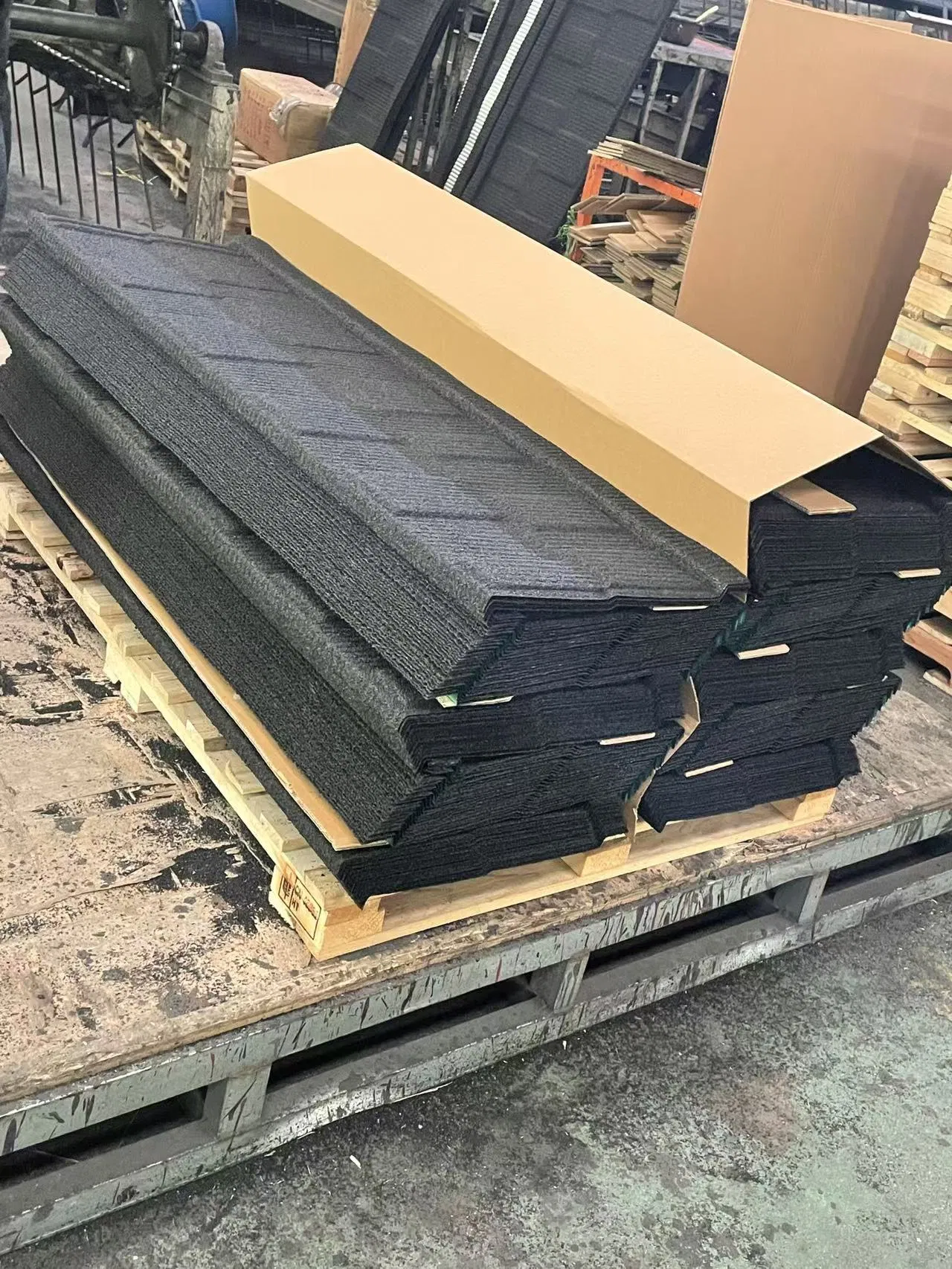 More Durable Beautiful Stone Coated Metal Roofing Material