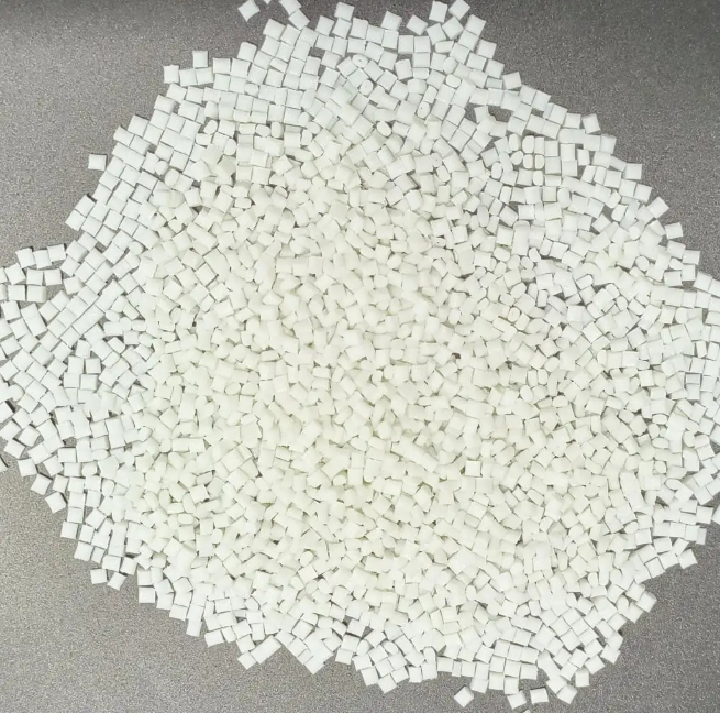 Injection Recycle Moulding V0 Grade Glass Fiber Granules Pellet Resin PBT for Building Chemical Textile Filament Raw Material Plastic Products Auto/Spare Part
