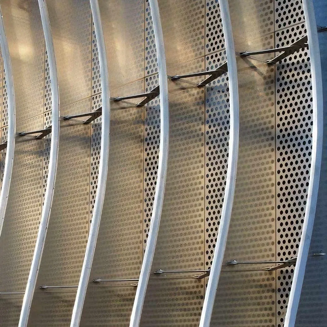 Foshan Manufacturer Metal Ceiling Aluminum Baffle Waves Ceiling Material