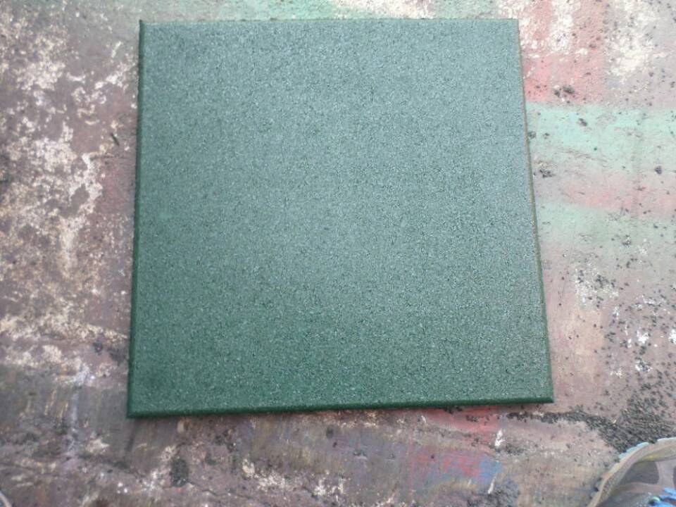 Ce/En71/En1177/Reach/ISO Outdoor Rubber Flooring Tile for Children Playground/Walkway/Park /Yard Floor/Garden